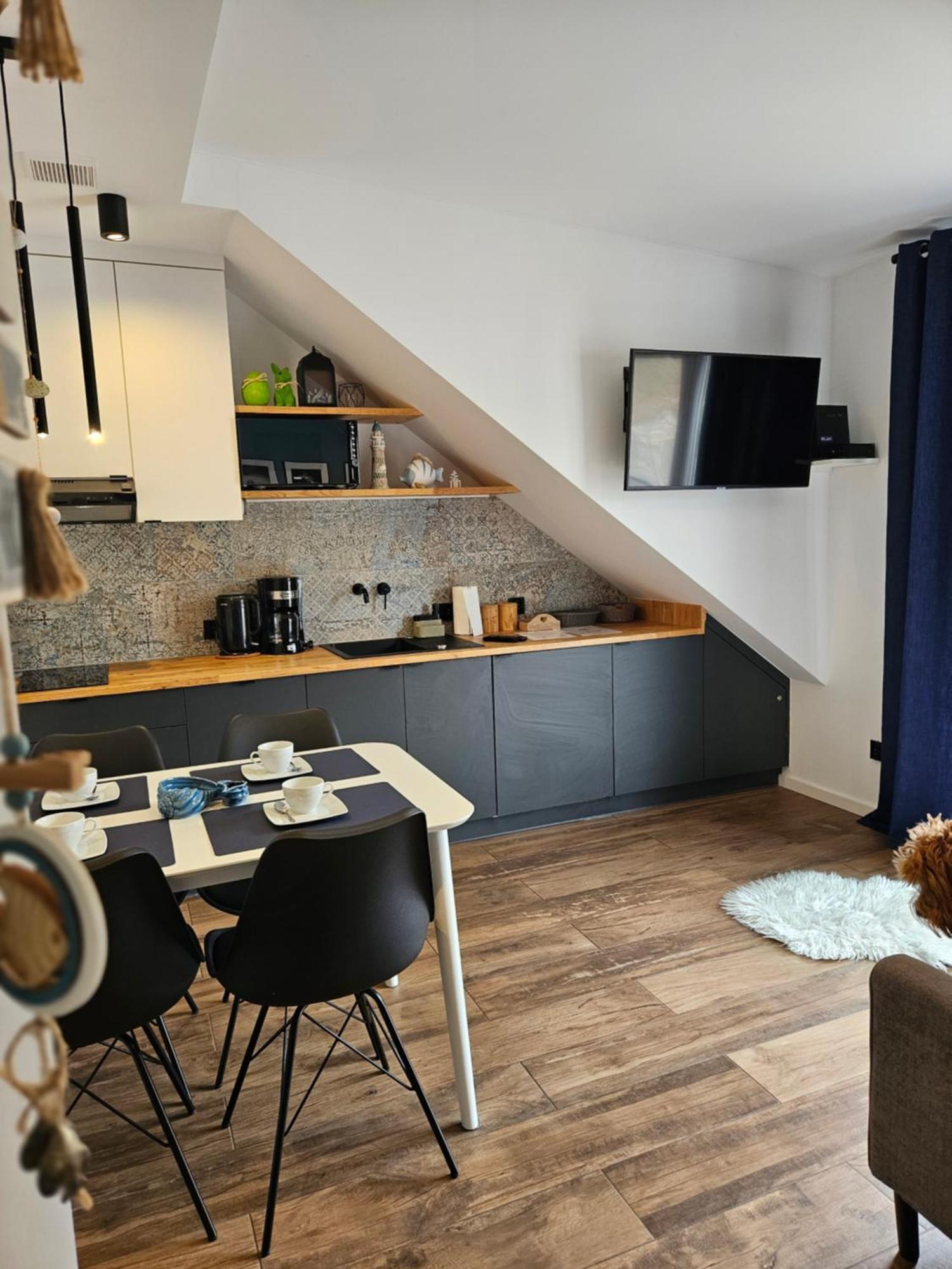 Apartament Grunwaldzka 105 Z Tarasem 5O M Do Plazy Pobierowo Exterior photo