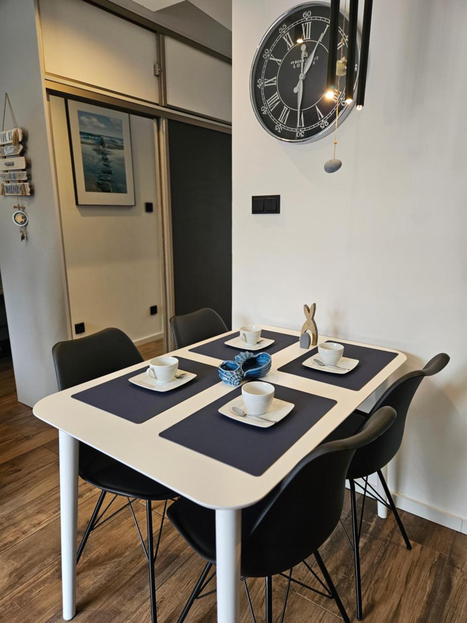 Apartament Grunwaldzka 105 Z Tarasem 5O M Do Plazy Pobierowo Exterior photo