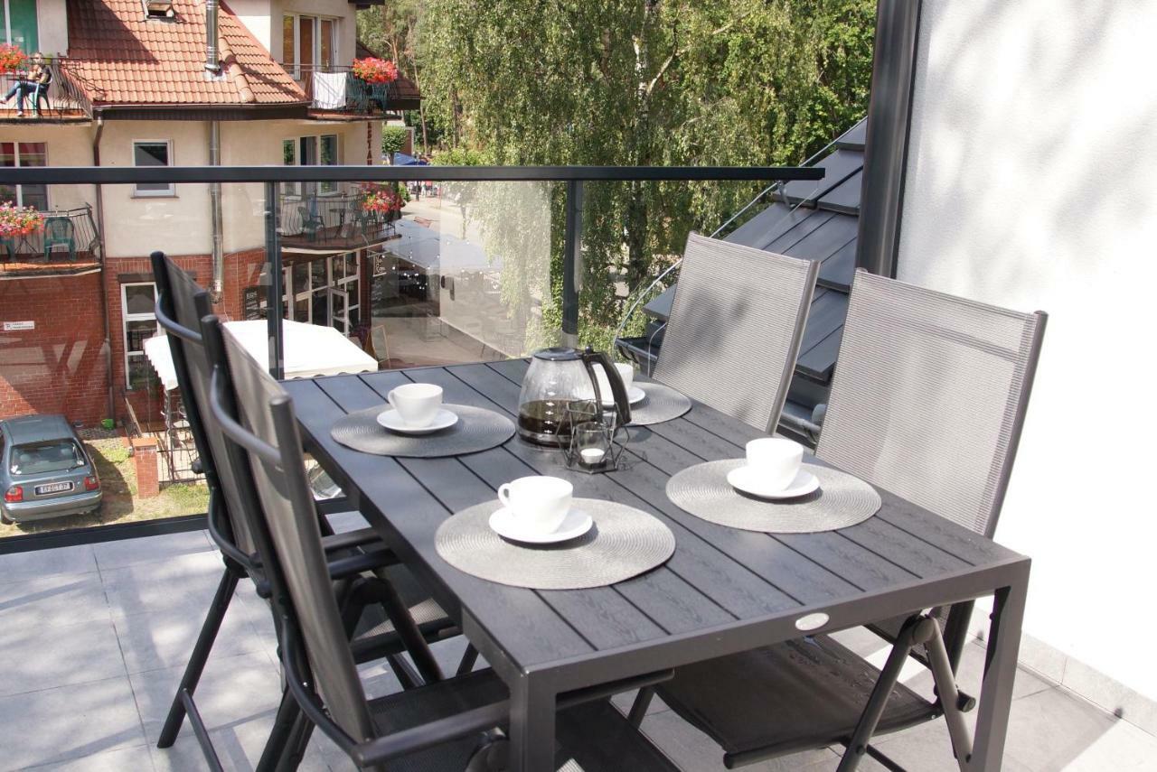 Apartament Grunwaldzka 105 Z Tarasem 5O M Do Plazy Pobierowo Exterior photo
